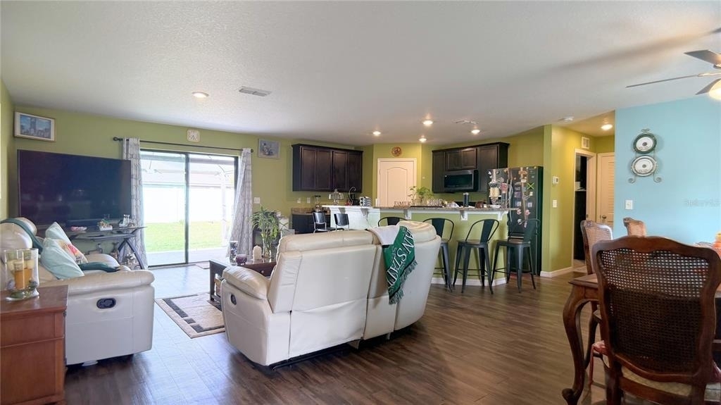 35901 Joewood Avenue - Photo 7