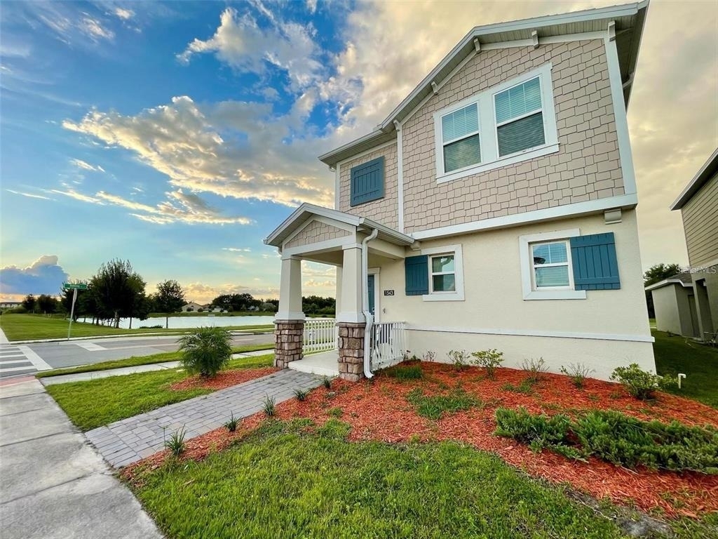 1543 Cross Prairie Parkway - Photo 1