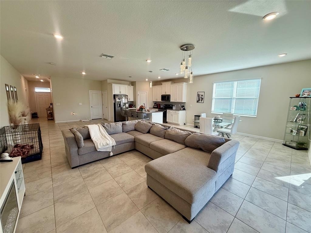 1742 Chatsworth Circle - Photo 1