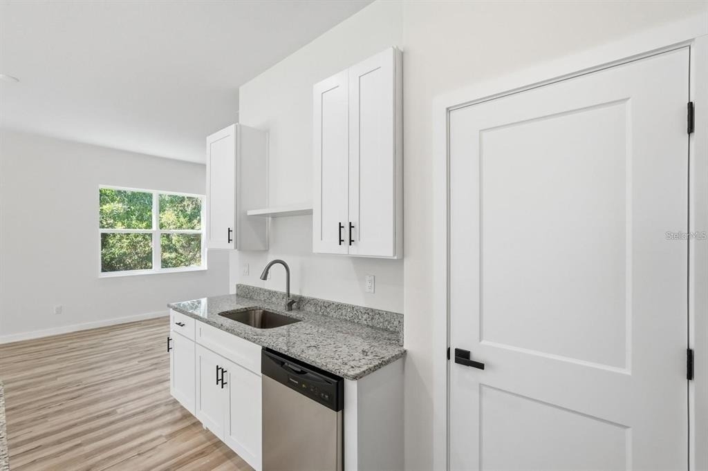 1 Fanshawe Lane - Photo 24