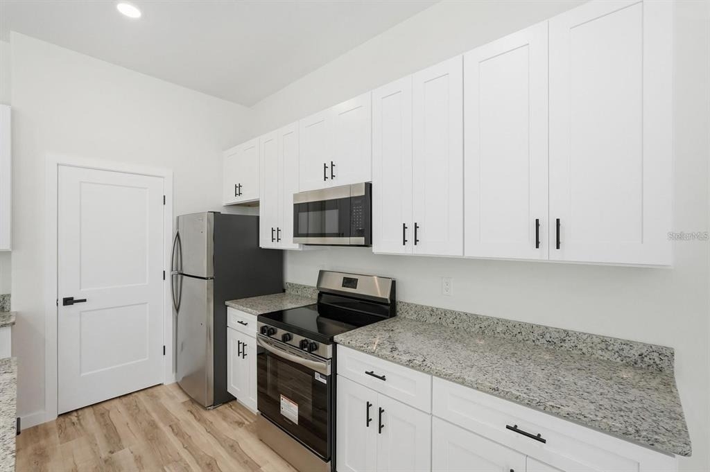 1 Fanshawe Lane - Photo 18