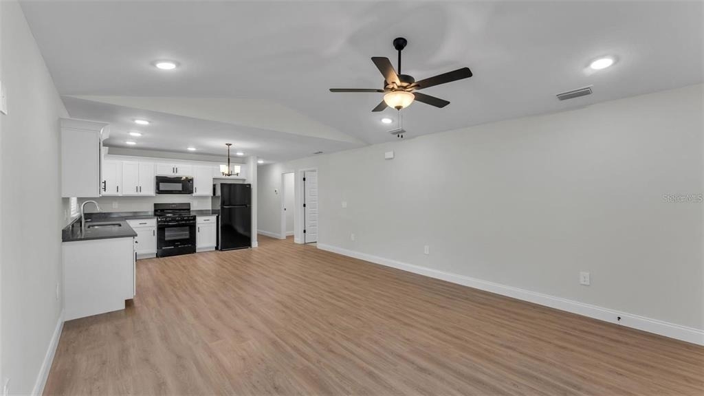 1246 Dorothy Street - Photo 2