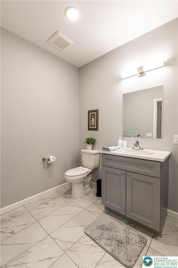 948 N Front Street - Photo 11
