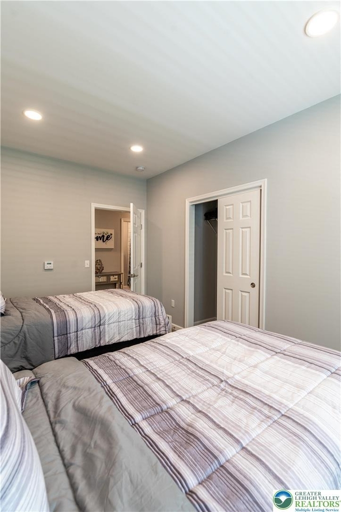 948 N Front Street - Photo 15