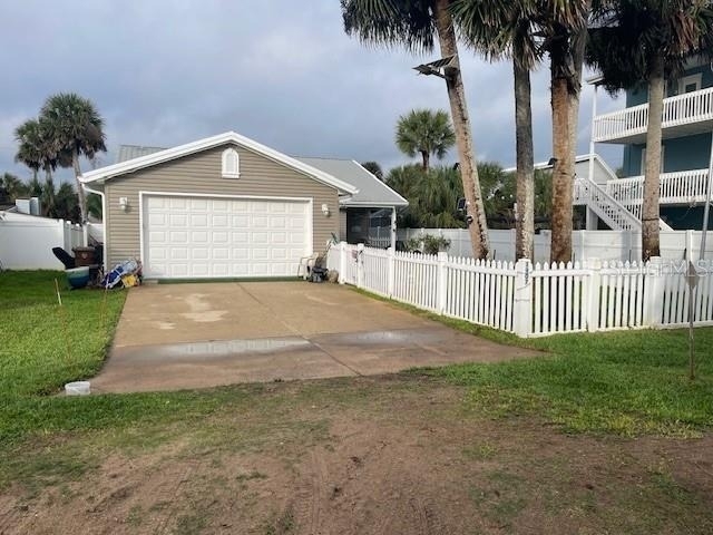 1907 S Daytona Avenue - Photo 1