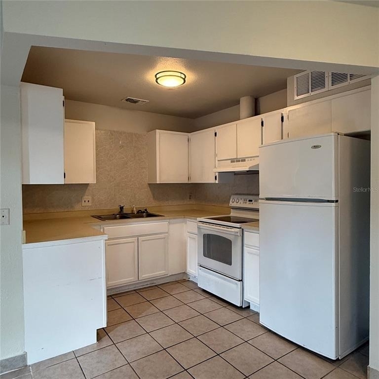 328 Ortiz Boulevard - Photo 2