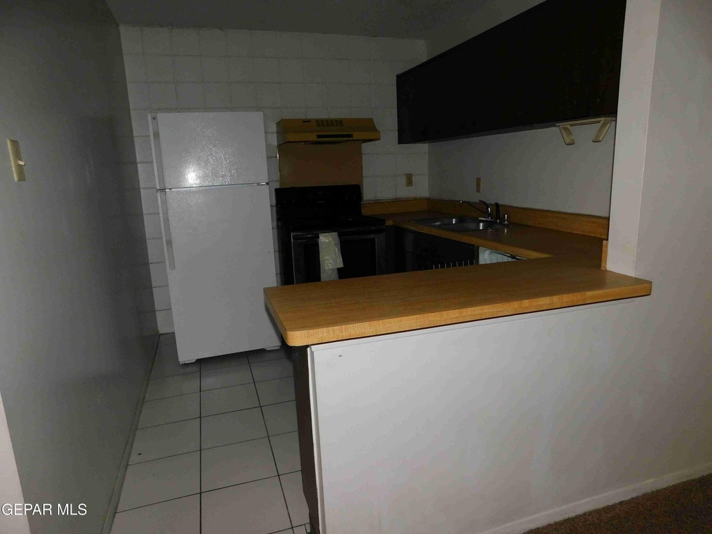 6400 Edgemere Boulevard - Photo 3