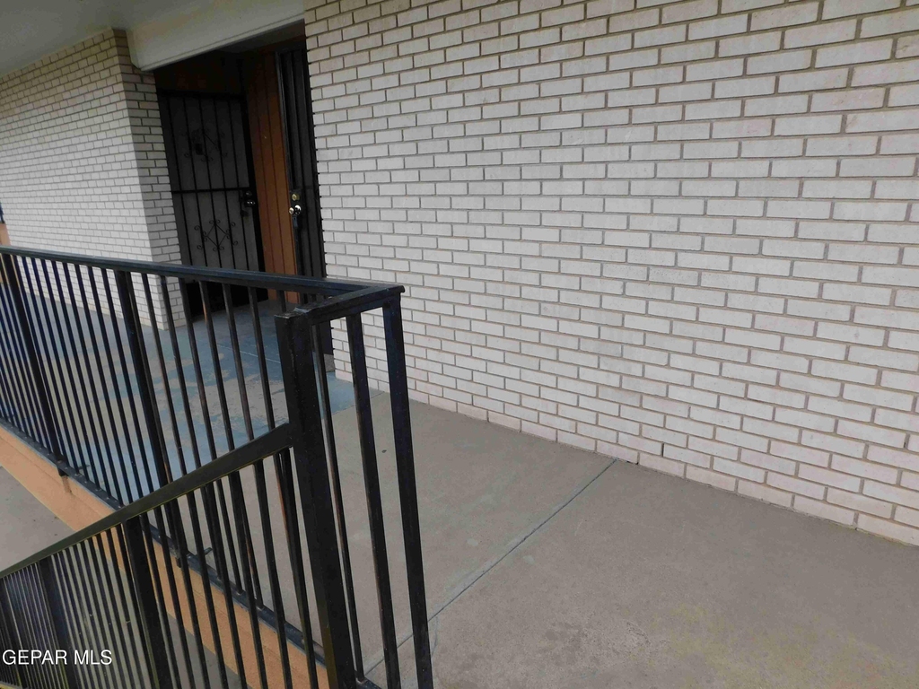 6400 Edgemere Boulevard - Photo 0