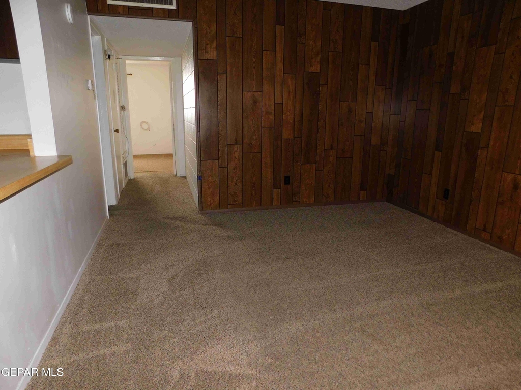6400 Edgemere Boulevard - Photo 2