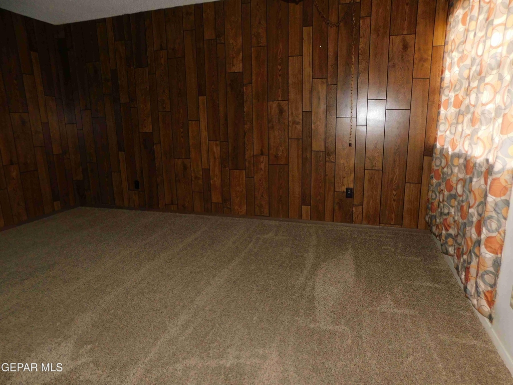 6400 Edgemere Boulevard - Photo 1