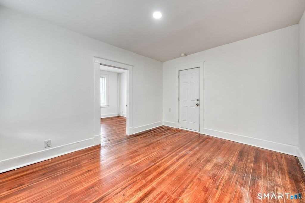 152 Oak Street - Photo 10