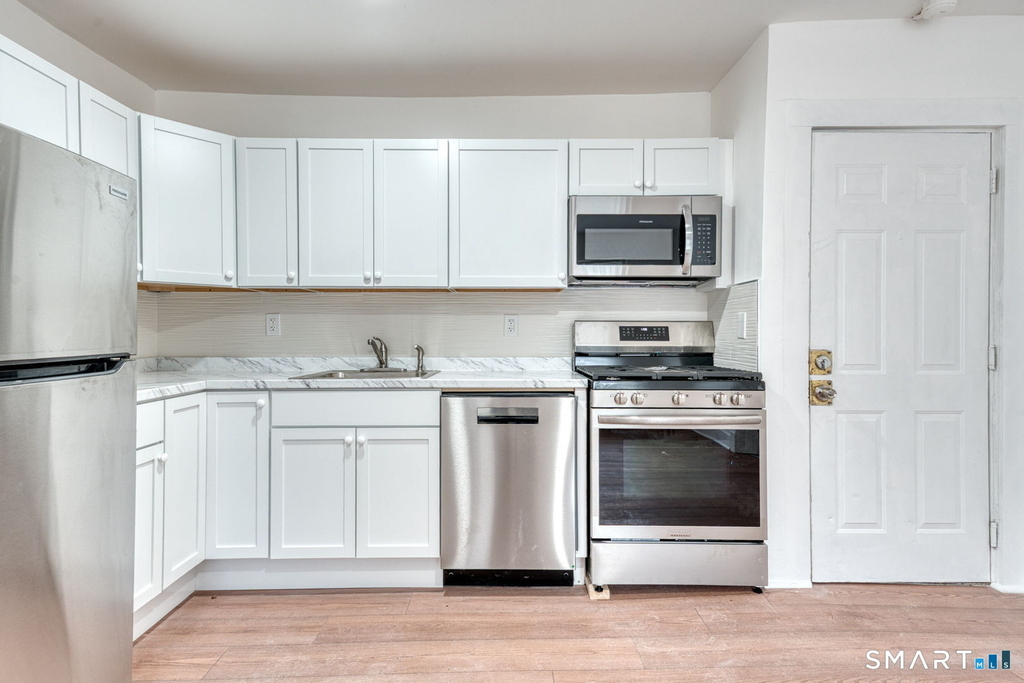 152 Oak Street - Photo 7