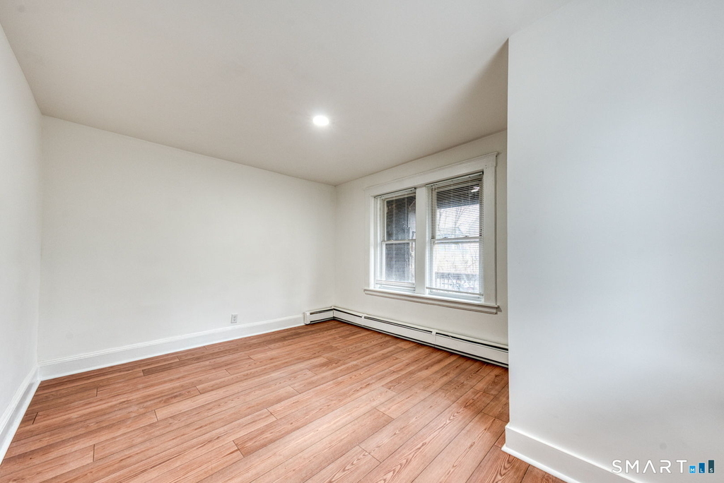 152 Oak Street - Photo 18