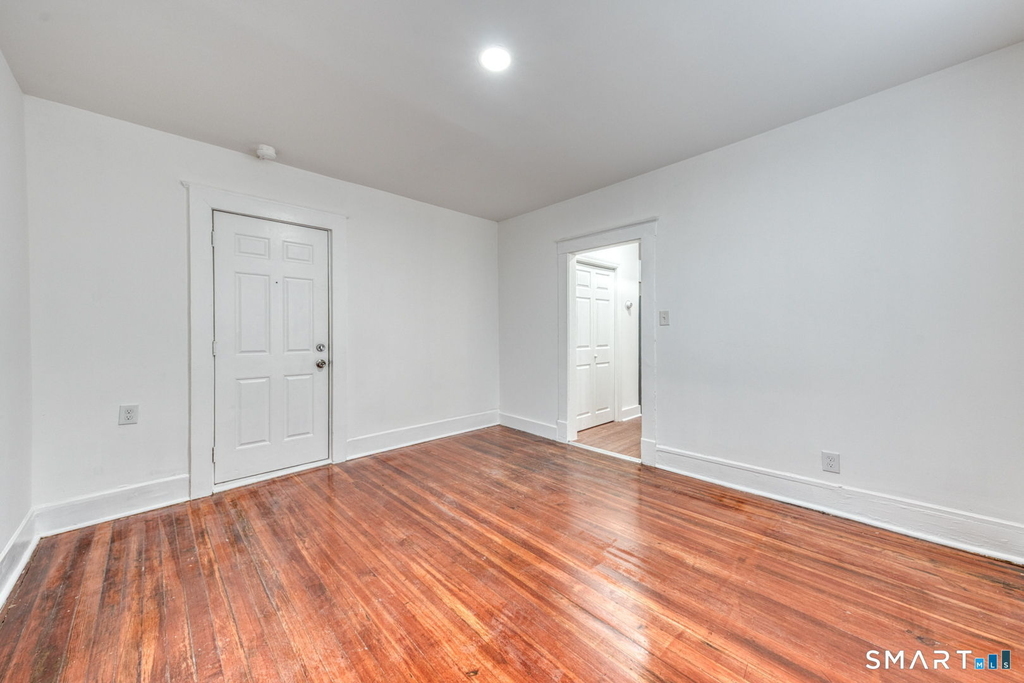 152 Oak Street - Photo 12