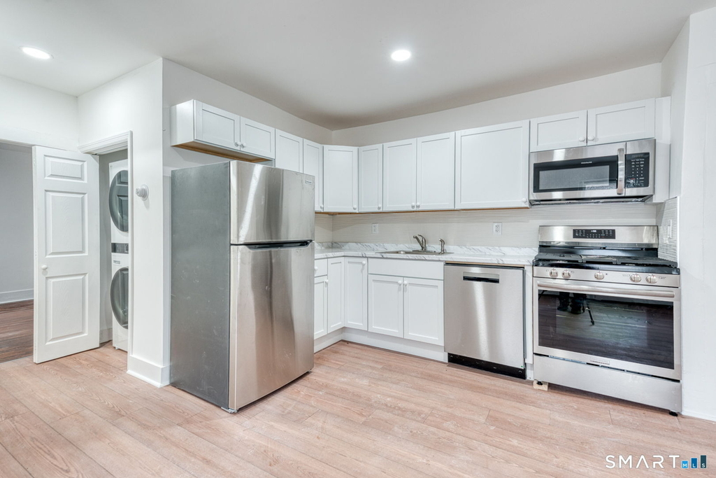 152 Oak Street - Photo 6