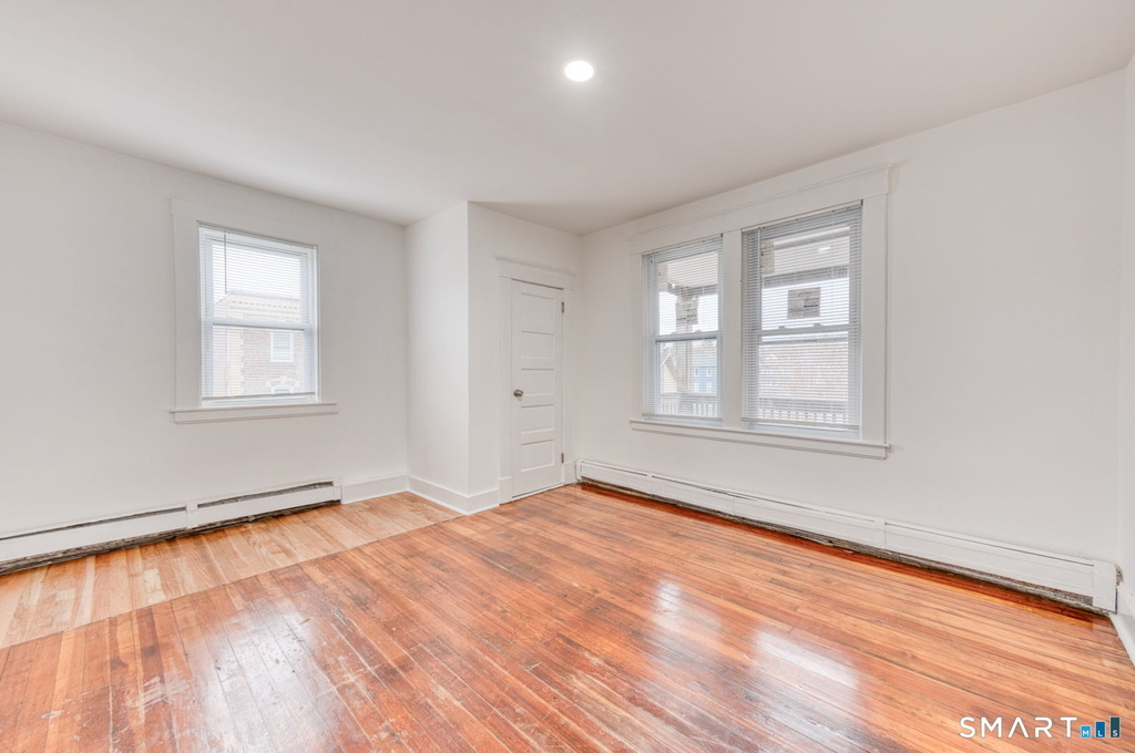 152 Oak Street - Photo 10