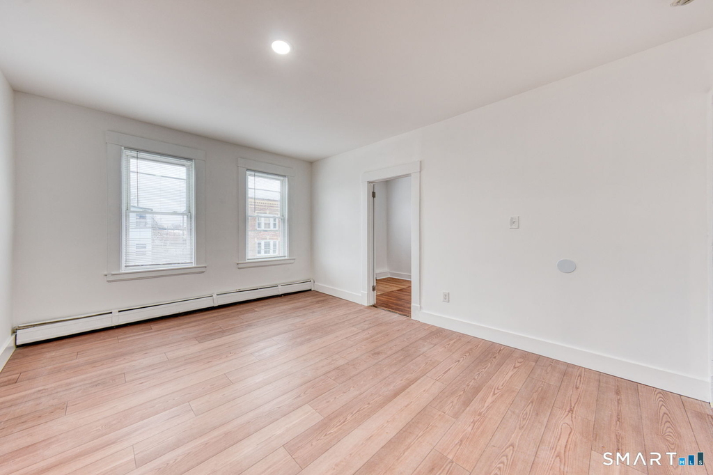 152 Oak Street - Photo 8