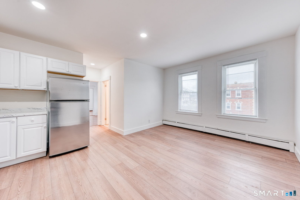 152 Oak Street - Photo 5