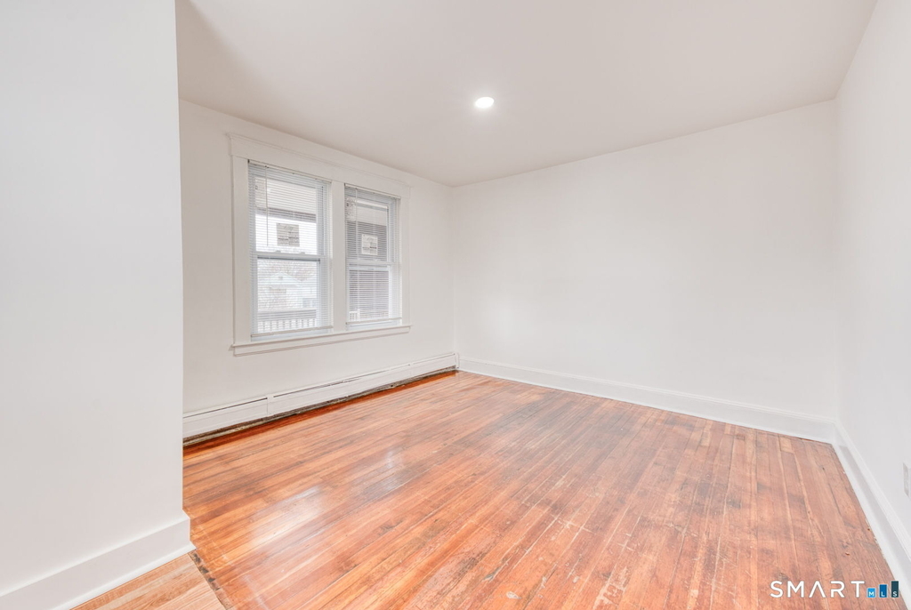 152 Oak Street - Photo 9