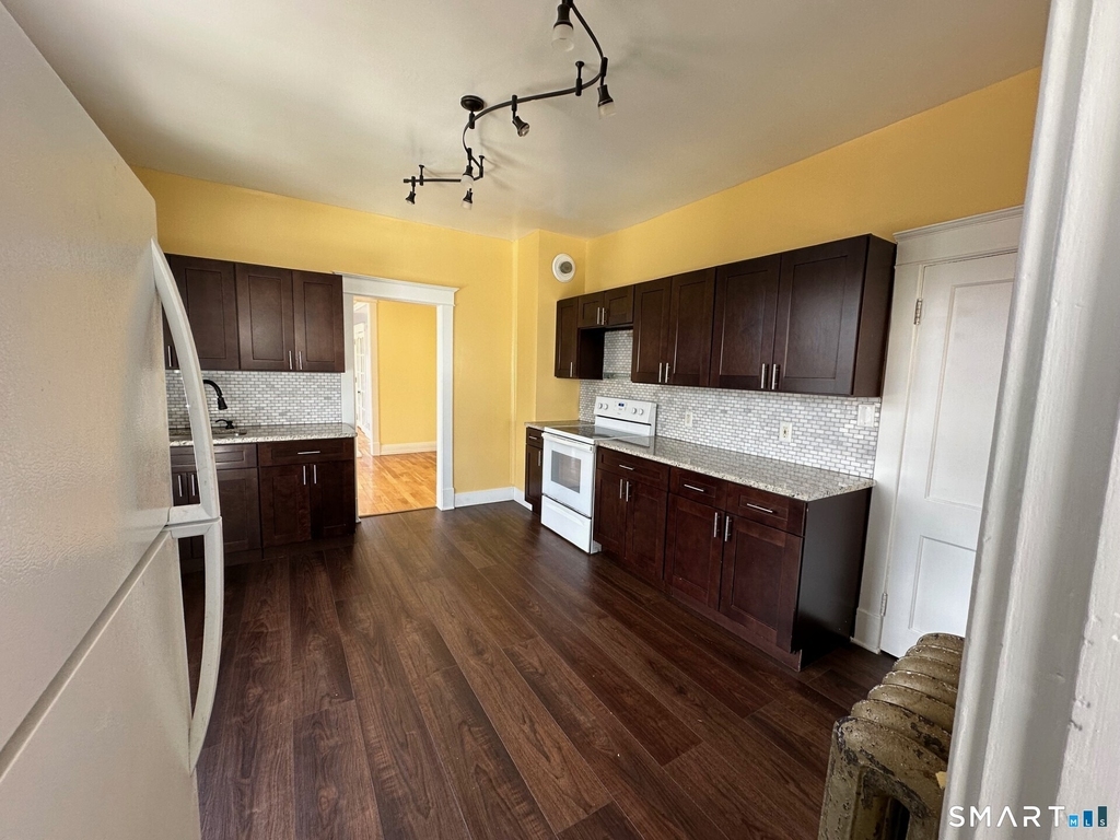 20 Taylor Street - Photo 11