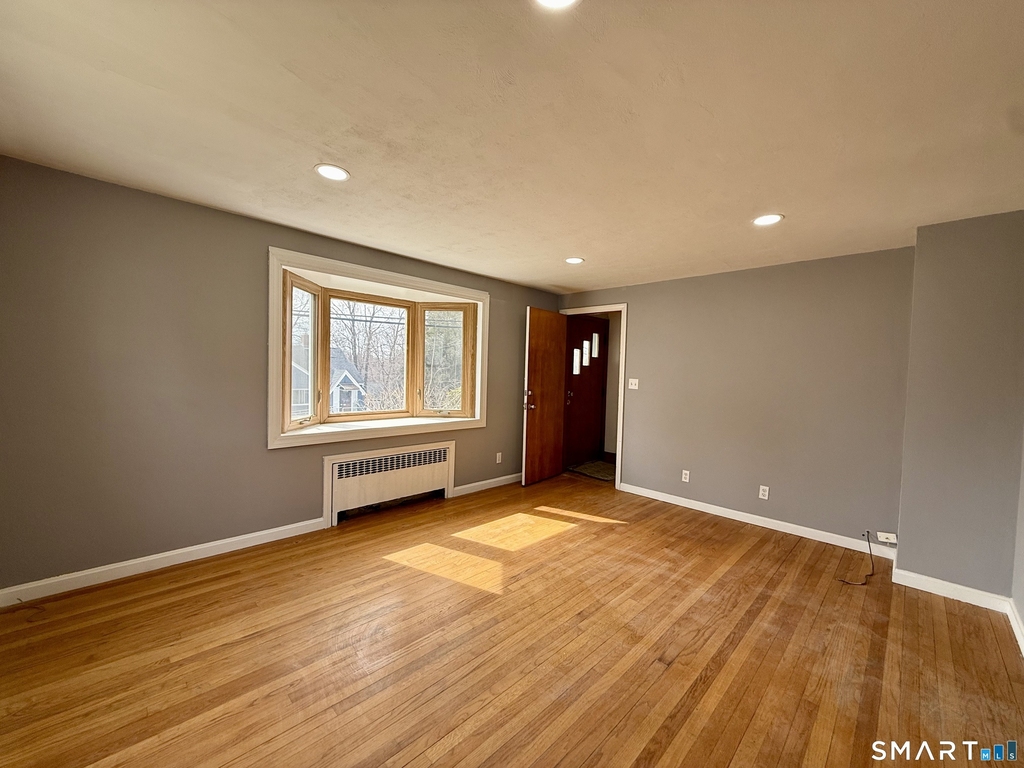 37 Alexander Avenue - Photo 1