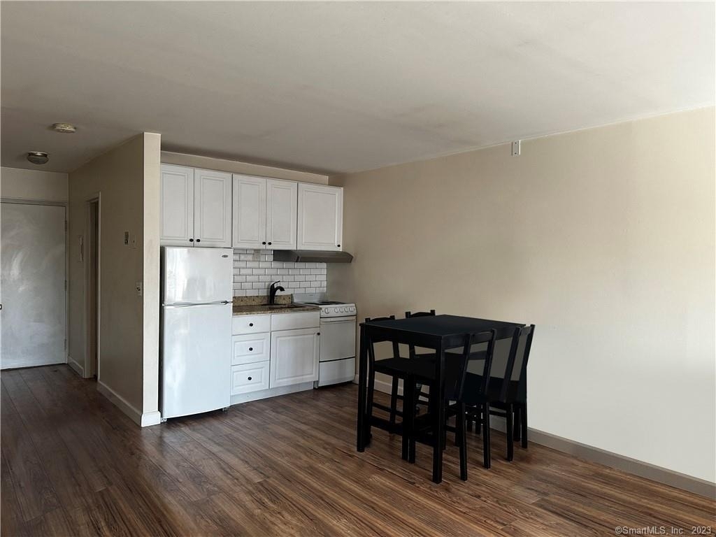 7 Winfield Street - Photo 2