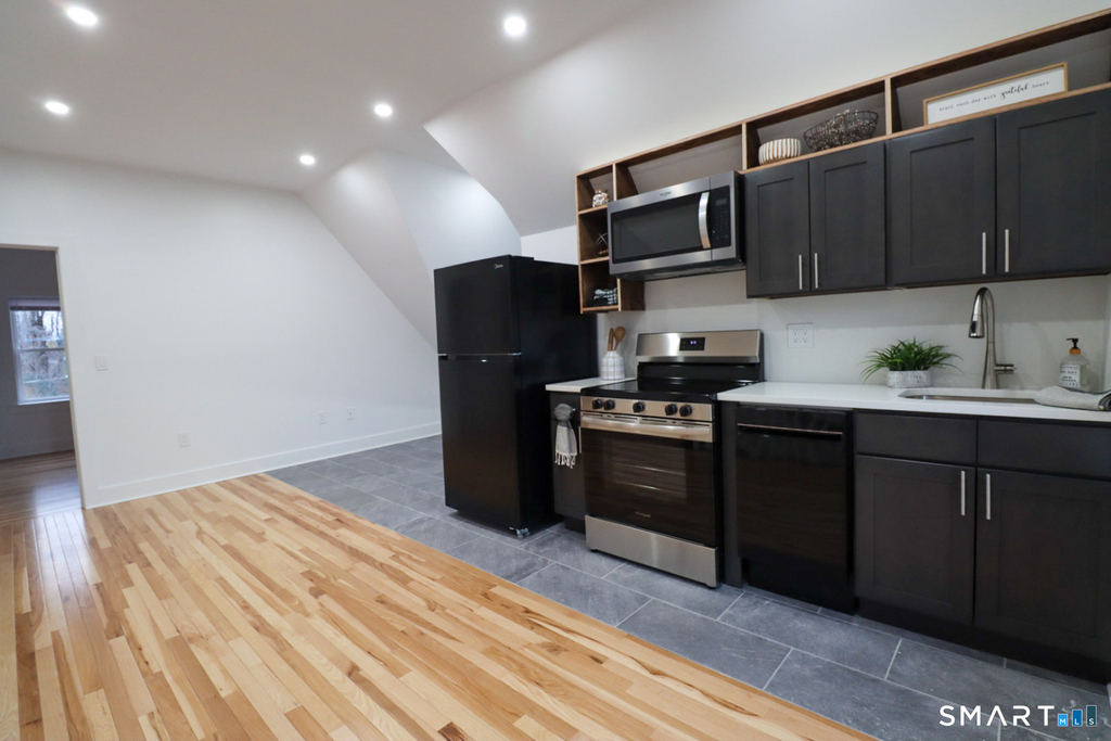 55 Channing Street - Photo 3