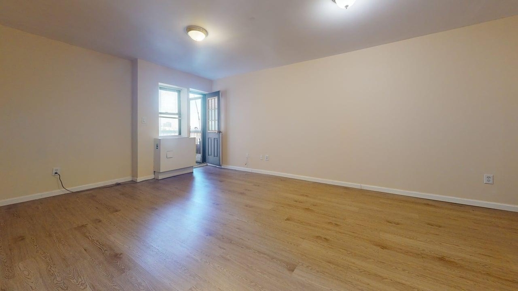 87-30 62nd Avenue - Photo 4