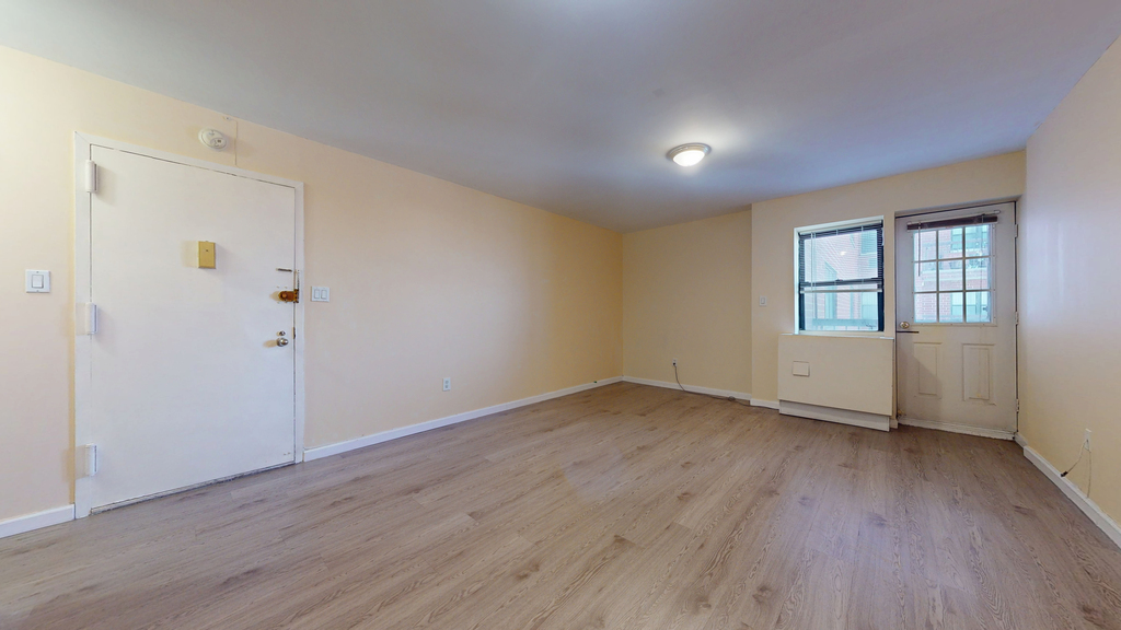 87-30 62nd Avenue - Photo 3