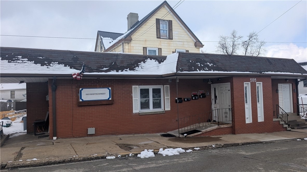 585 Fayette - Photo 0