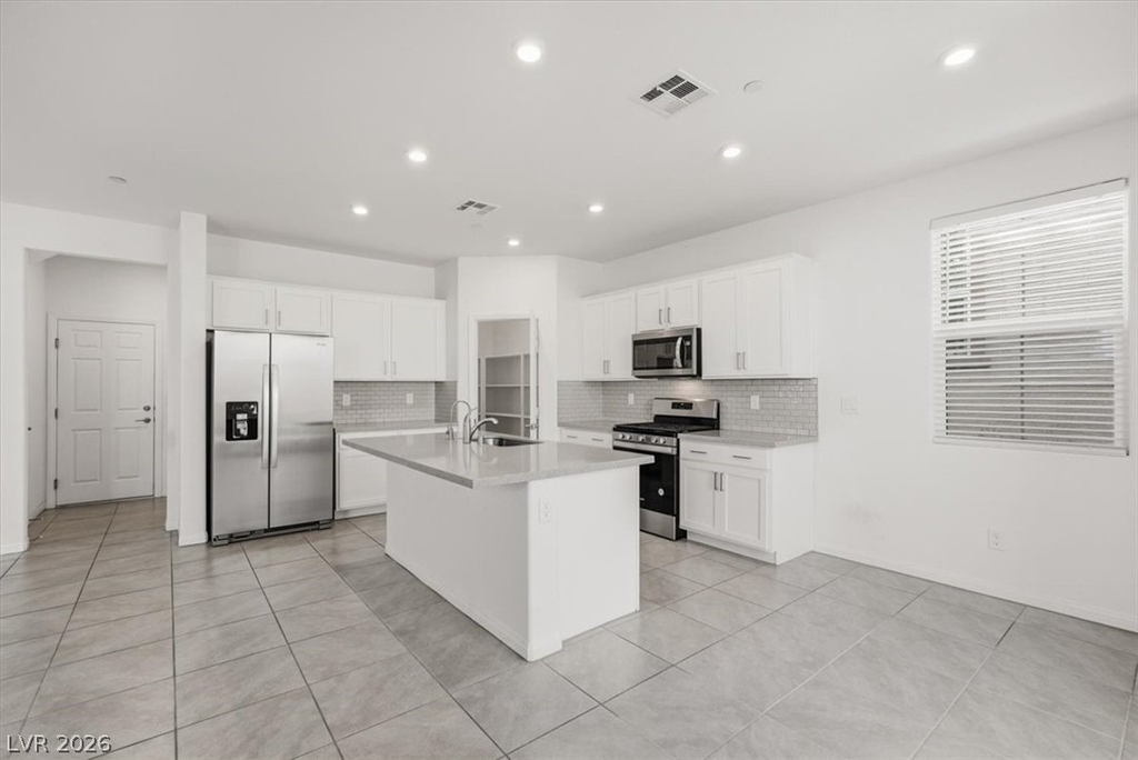 10920 Oregano Avenue - Photo 5