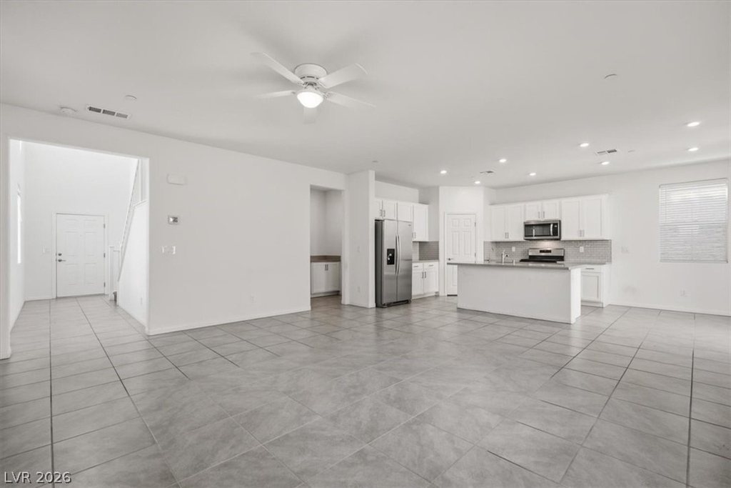 10920 Oregano Avenue - Photo 4