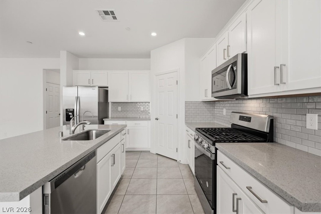 10920 Oregano Avenue - Photo 6