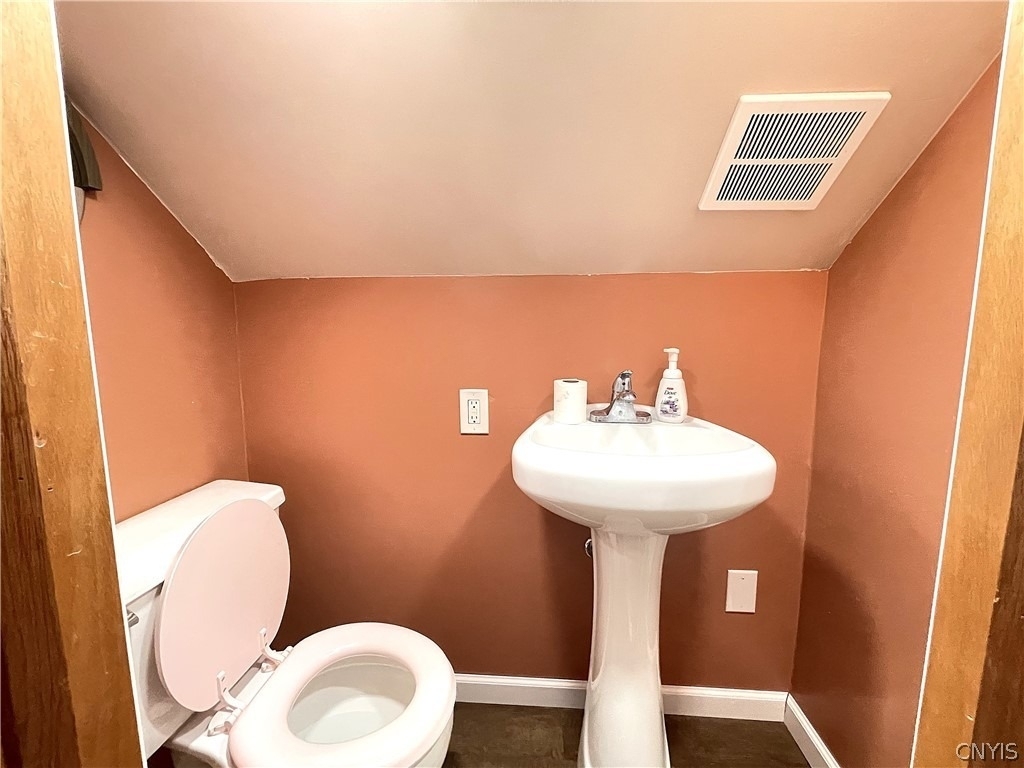 121 Wadsworth Road - Photo 19