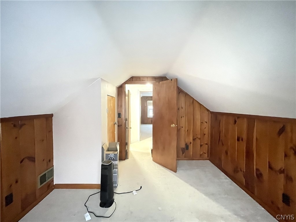121 Wadsworth Road - Photo 18