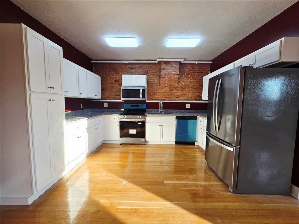 27 E Main Street - Photo 2