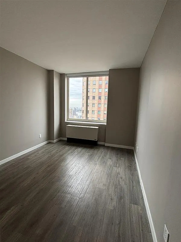 250 West 50th Street - Photo 4