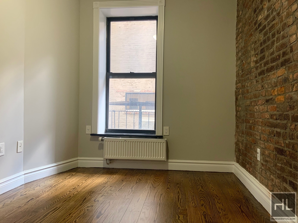 E 13th St. - Photo 5