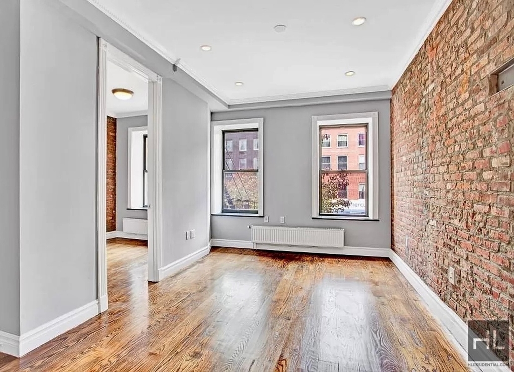 E 13th St. - Photo 3