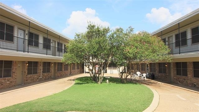 101 Westcourt Drive - Photo 1