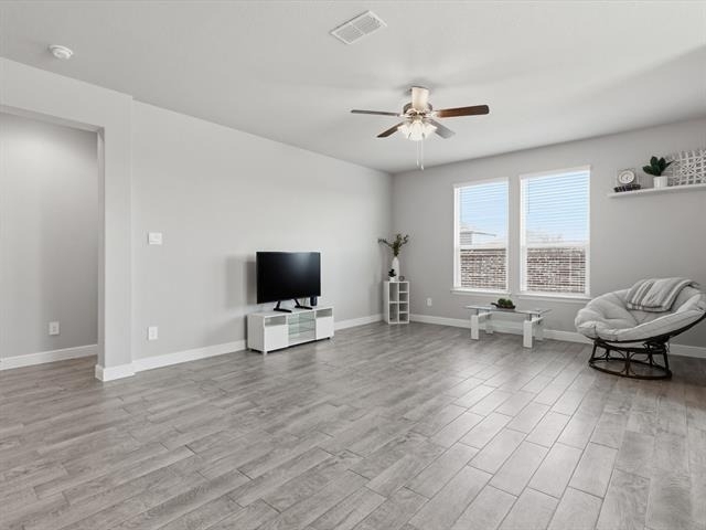 16032 Farringdon Way - Photo 11