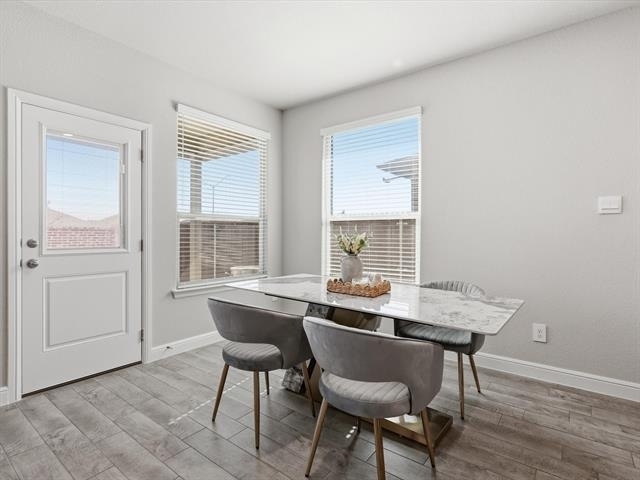 16032 Farringdon Way - Photo 9