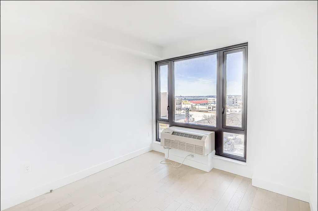635 4th Avenue - Photo 2