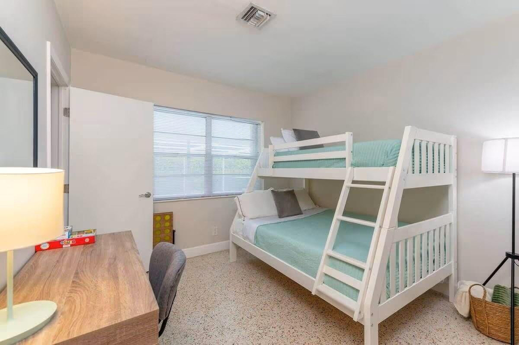 176 Se 27th Place - Photo 13