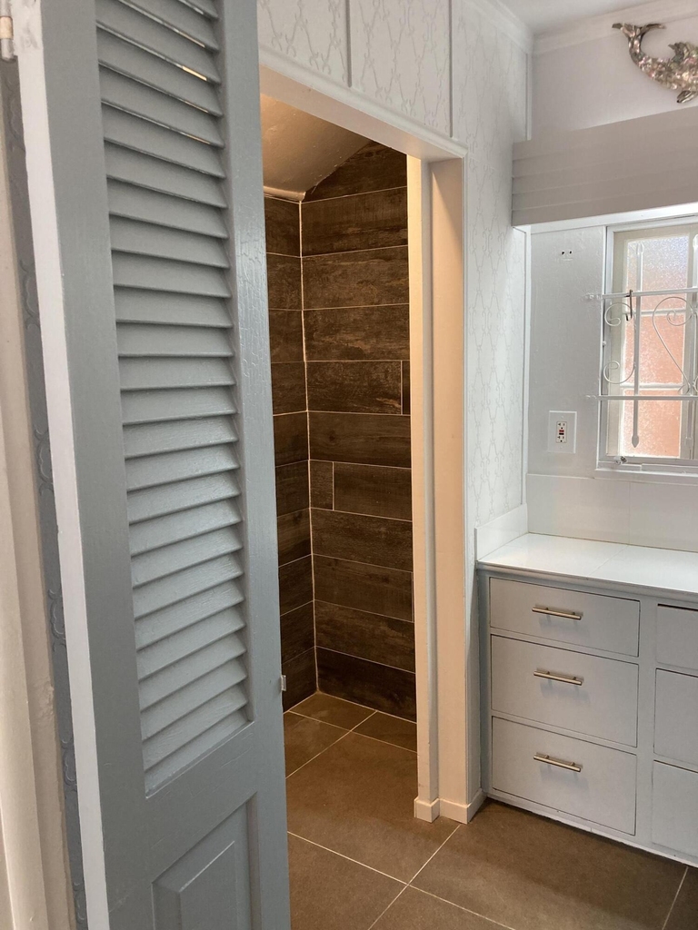 824 35th Street - Photo 32