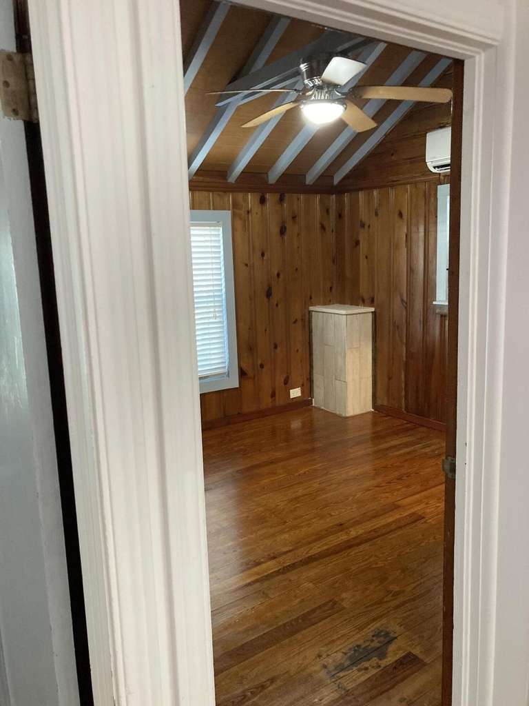 824 35th Street - Photo 26