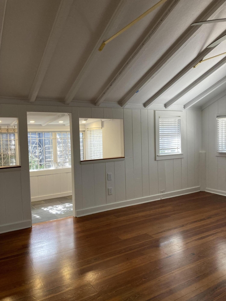 824 35th Street - Photo 17