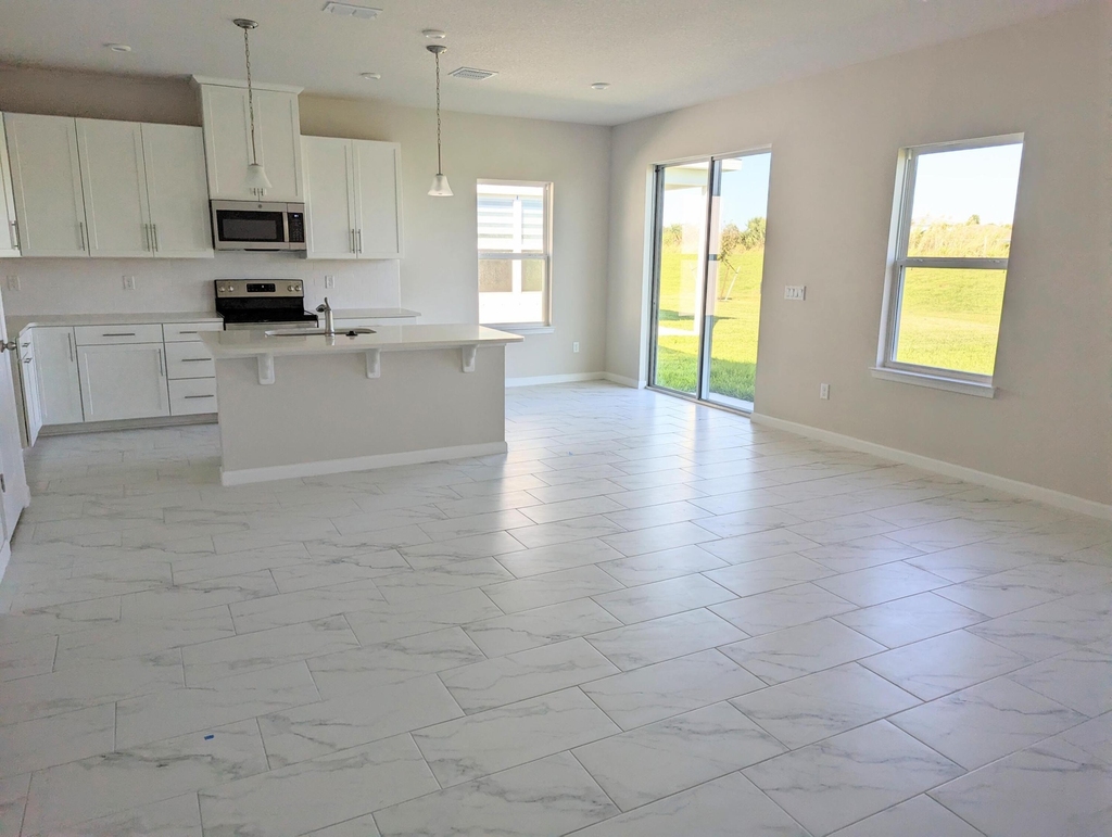 10597 Sw Vasari Way - Photo 1