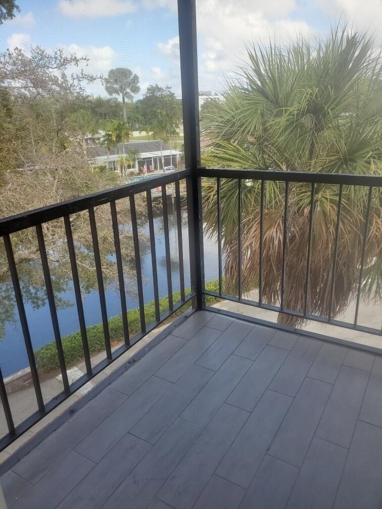 610 Tennis Club Drive - Photo 1