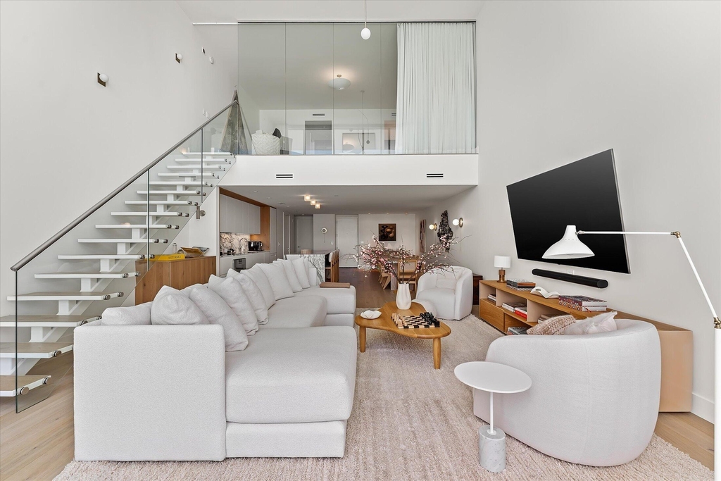 1040 Biscayne Boulevard - Photo 9
